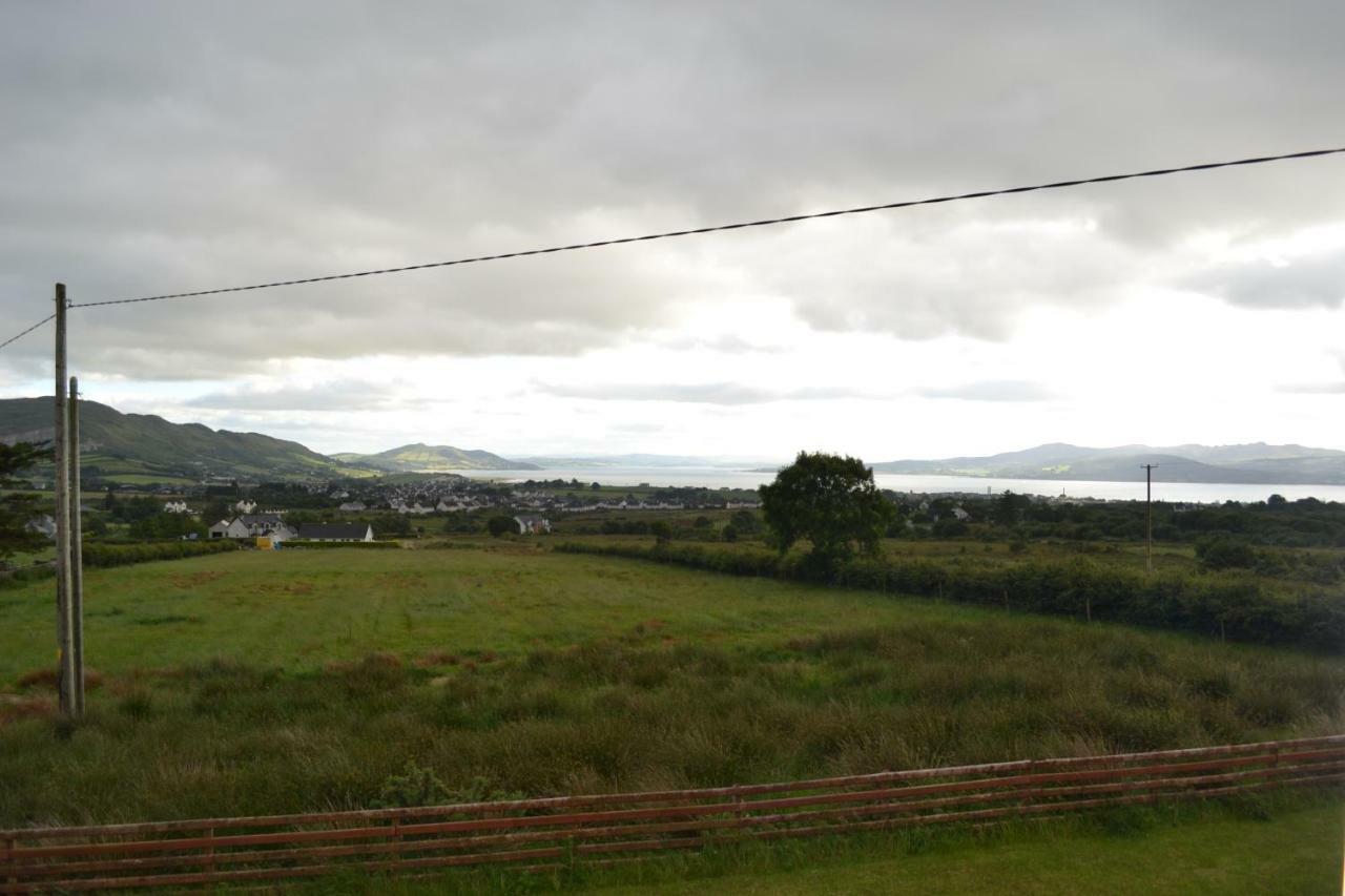 Sally'S Vineyard Buncrana Exterior photo